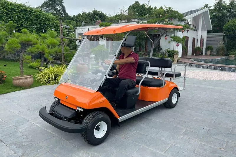 Xe điện Yamaha 6 chỗ mầu cam