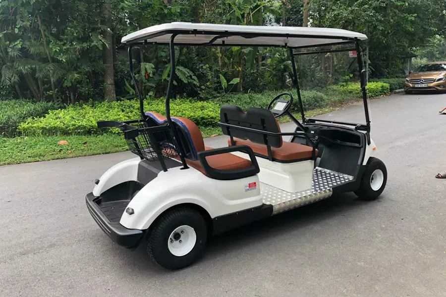 Xe điện golf yamaha 4 chỗ mới 95% - ắc quy mới 100%